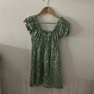 green flower print dress